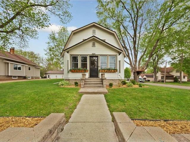 House for sale in Lake Crystal, Minnesota