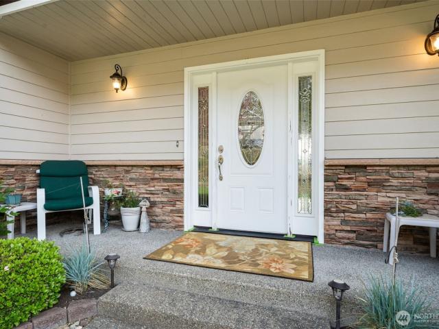 House for sale in Allyn, Washington