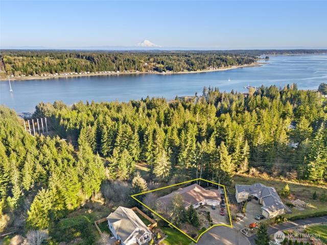 House for sale in Allyn, Washington