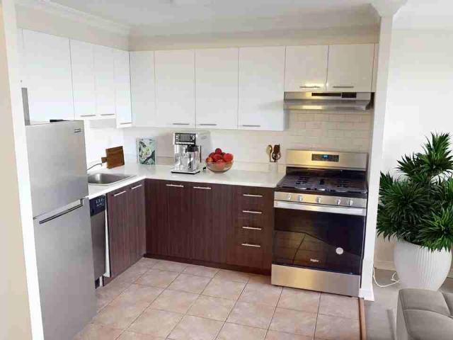 Apartment for rent in Somerset, Ottawa