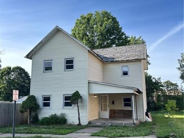 House for sale in New Philadelphia, Ohio