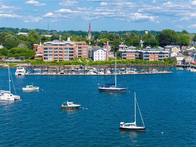 Condo for sale in Bristol, Rhode Island