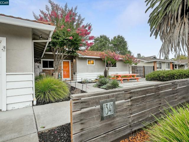 House for sale in Pleasant Hill, California