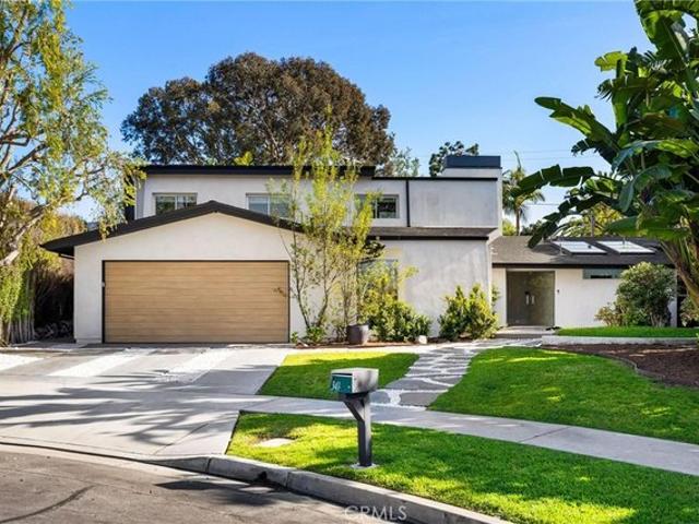 House for sale in Costa Mesa, California