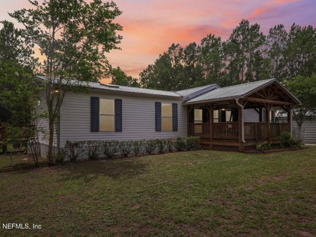 House for sale in Pierson, Florida