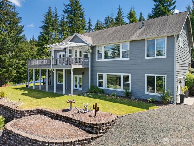 House for sale in Shelton, Washington