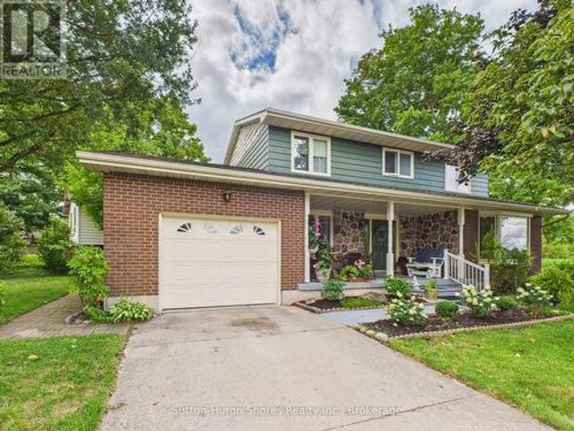 House for sale in Saugeen Shores, Ontario