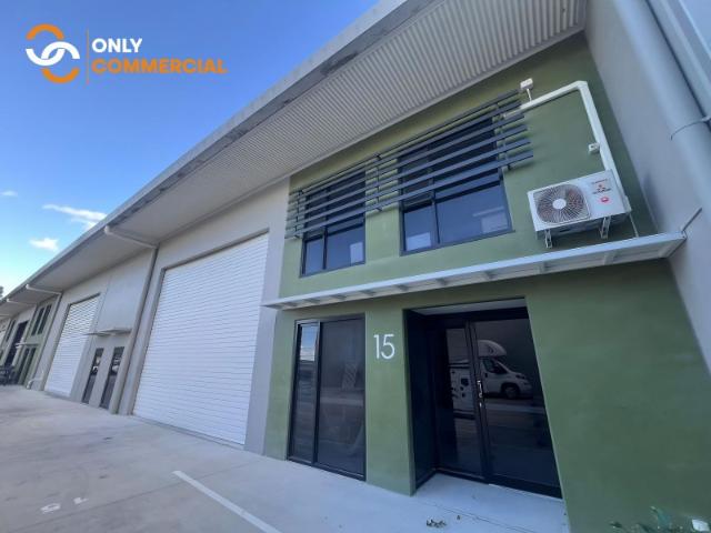 Warehouse for rent in Toombul, Queensland