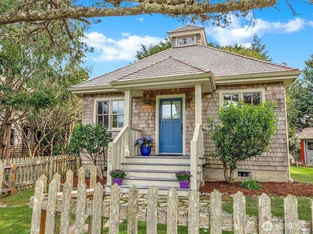 House for sale in Oysterville, Washington