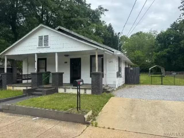 House for sale in Montgomery