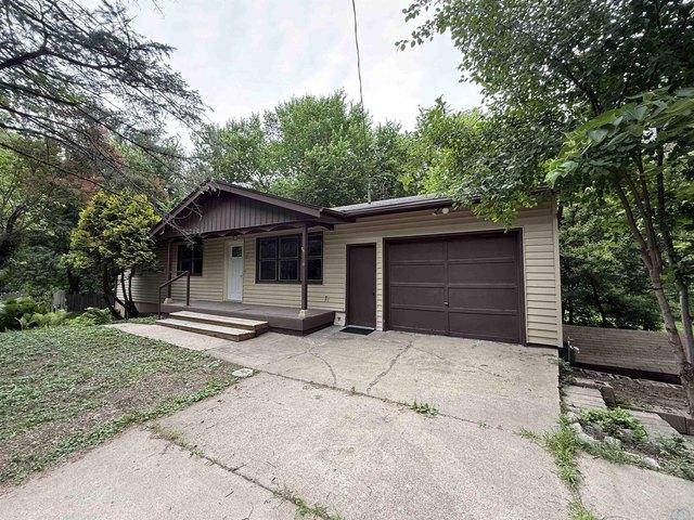 House for sale in Woodbury, Iowa