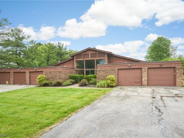 Condo for sale in Summit, Ohio
