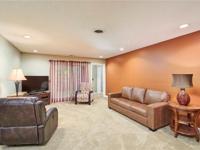 Condo for sale in Summit, Ohio