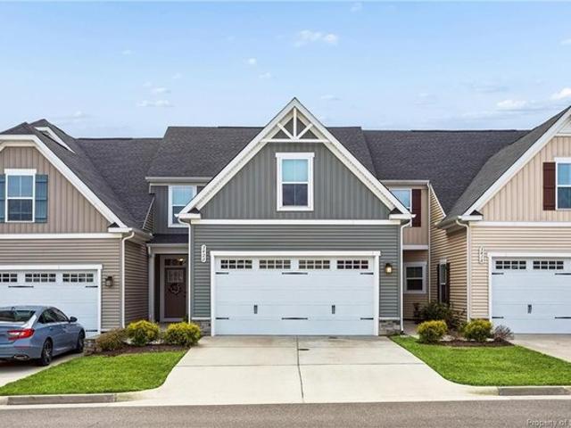 Townhouse for sale in Virginia