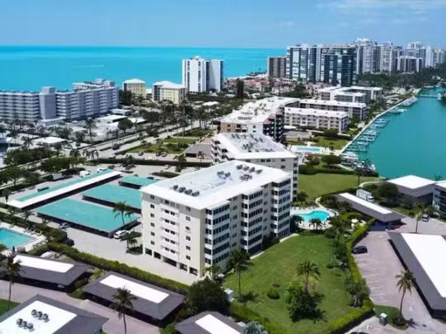 Condo for sale in Naples Condo for sale in Naples