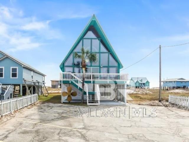 House for sale in Gulf Shores, Alabama