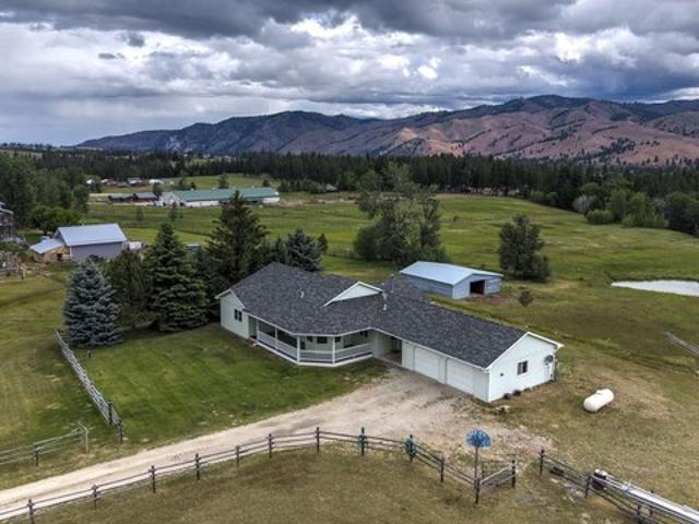House for sale in Ravalli, Montana