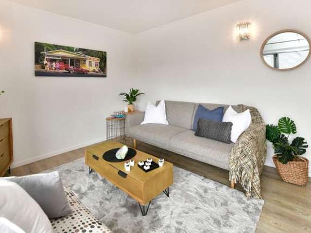 Apartment for sale in Orewa