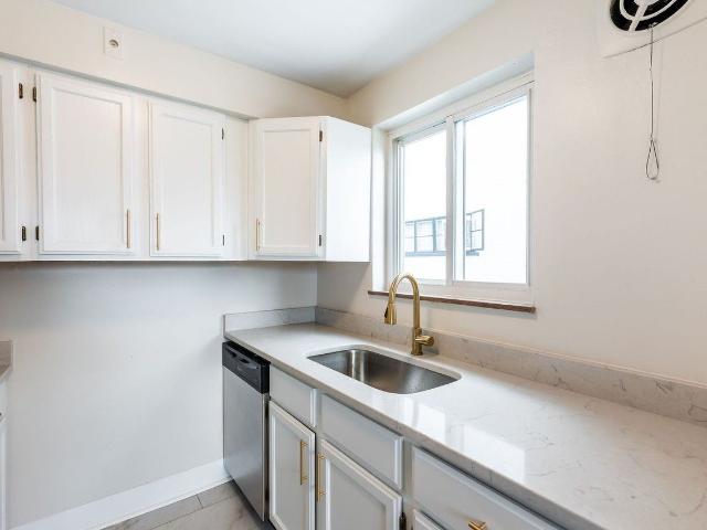 Apartment for rent in Roselawn, Ohio