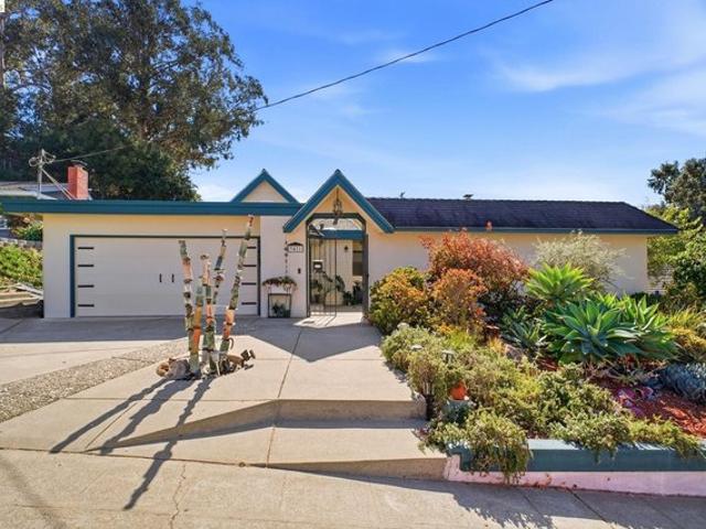 House for sale in Hayward, Alameda County