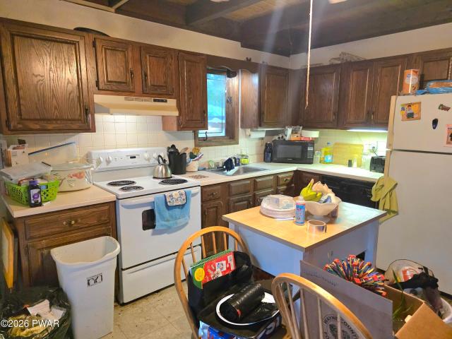 House for sale in Lake Ariel, Pennsylvania