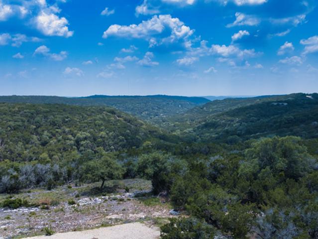 Land for sale in Pipe Creek, Texas