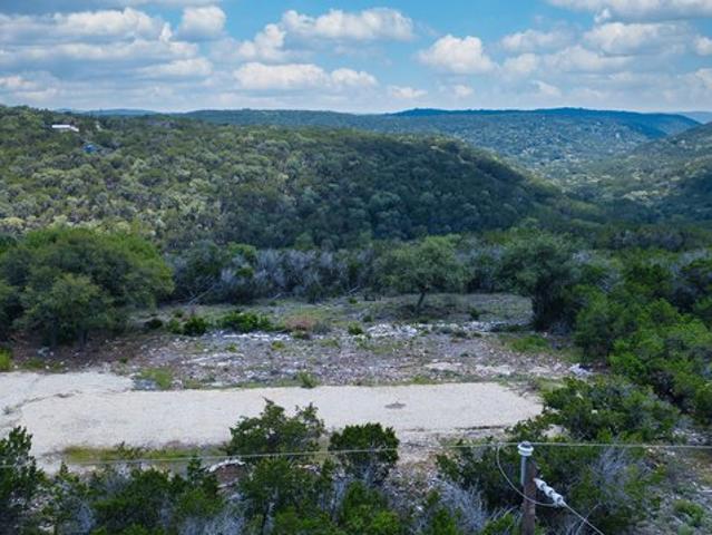 Land for sale in Pipe Creek, Texas