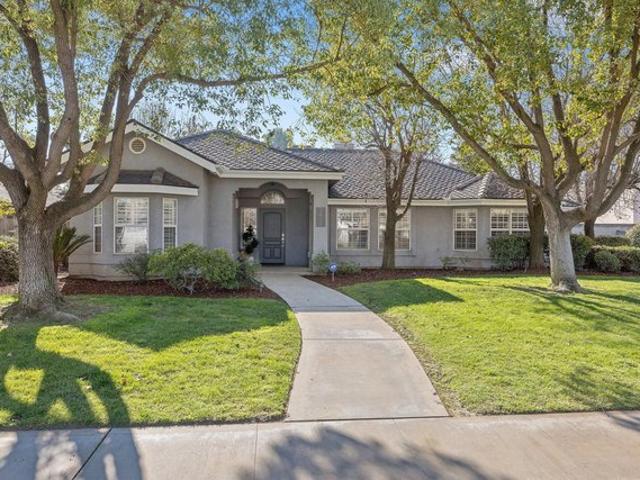 House for sale in Visalia, Tulare County