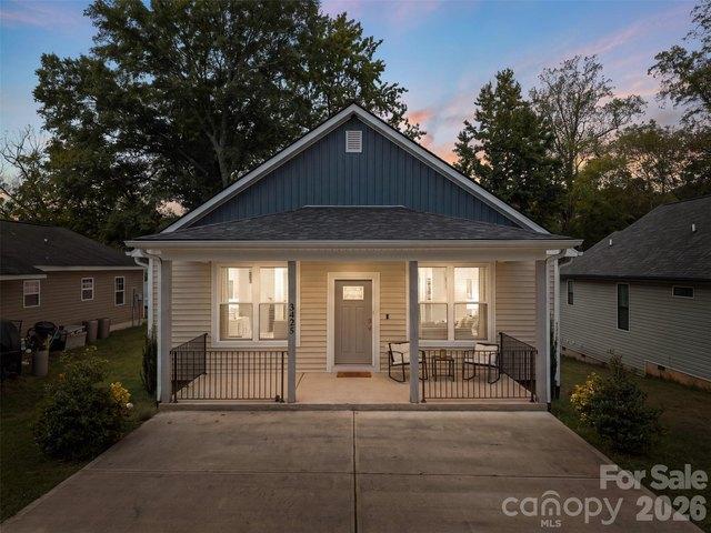 House for sale in Hoskins, Charlotte