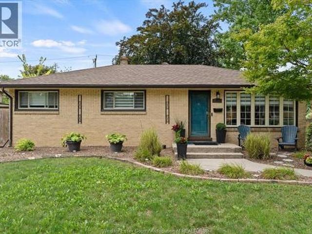House for sale in South Windsor, Windsor