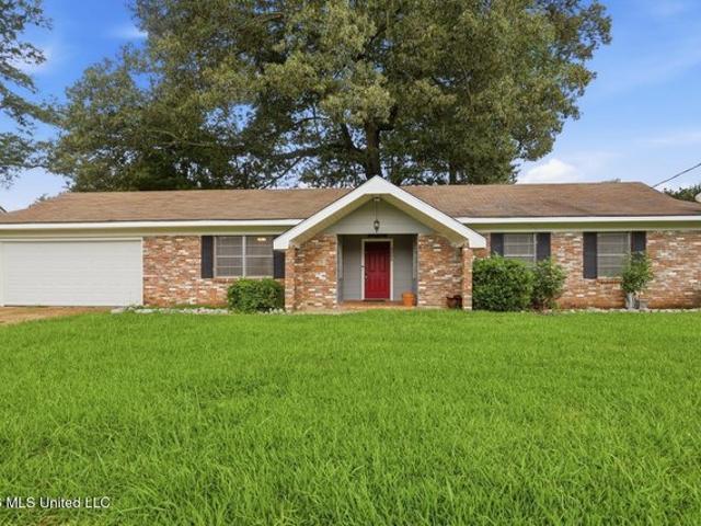 House for sale in Pearl, Mississippi