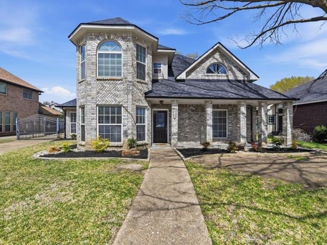 House for sale in Grapevine, Texas