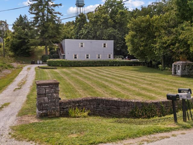 House for sale in Stamping Ground, Kentucky