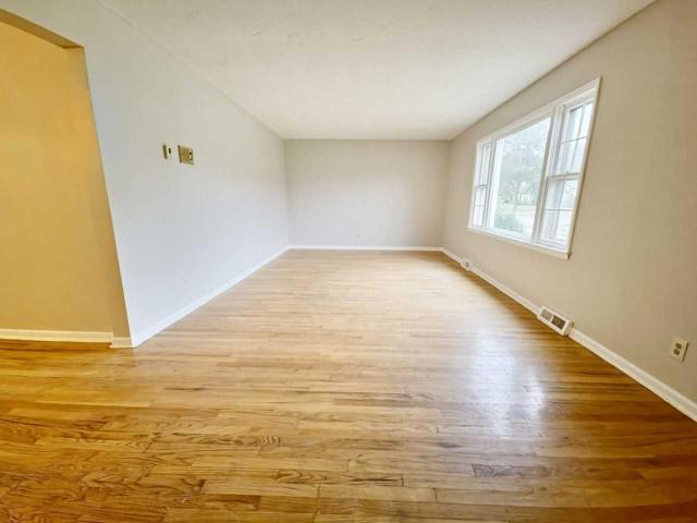 Apartment for rent in Onaway, Shaker Heights