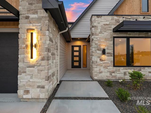 House for sale in Eagle, Idaho