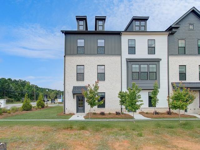 Townhouse for sale in Mcdonough, Georgia