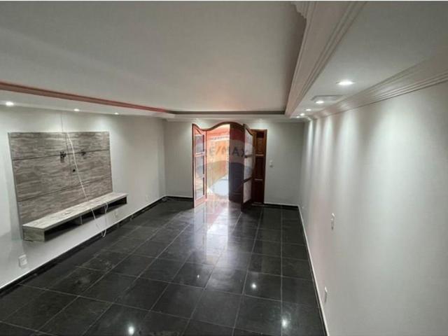 Casa aluguel em Região Geográfica Imediata do Distrito Federal, Região Integrada de Desenvolvimento do Distrito Federal e Entorno