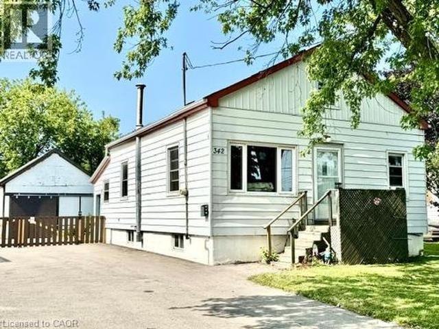 House for sale in Ancaster, Ontario