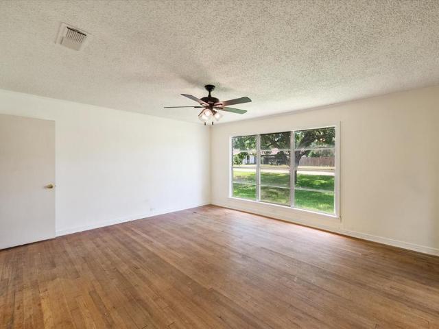 House for sale in Fairfield, Texas