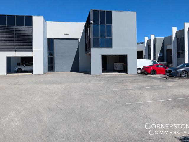 Warehouse for rent in Toombul, Queensland