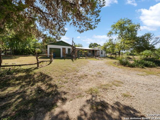 House for sale in Bandera House for sale in Bandera