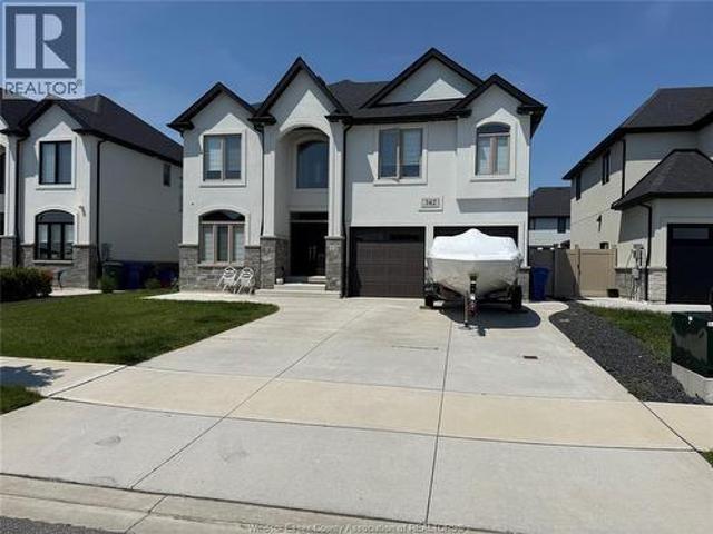 House for rent in Lakeshore, Ontario