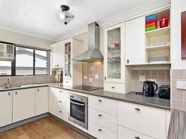 Apartment for rent in Hermit Park