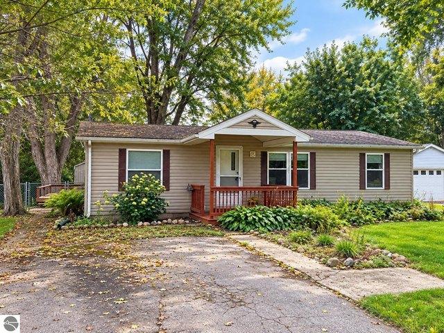 House for sale in Elsie, Clinton County