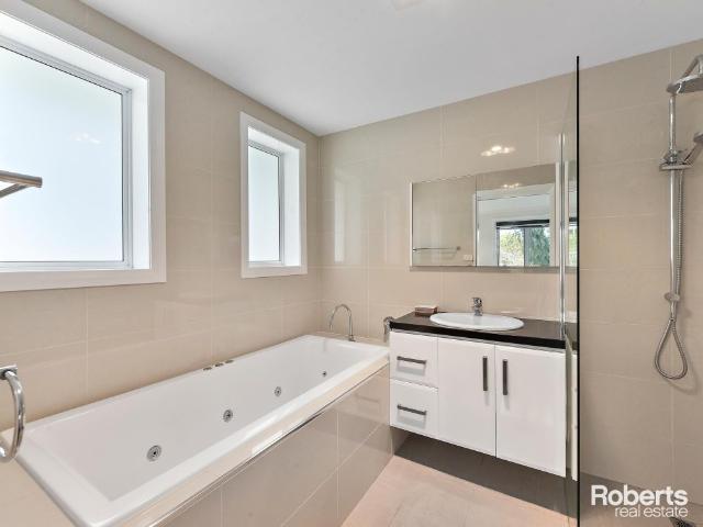 Apartment for rent in Swansea, Tasmania