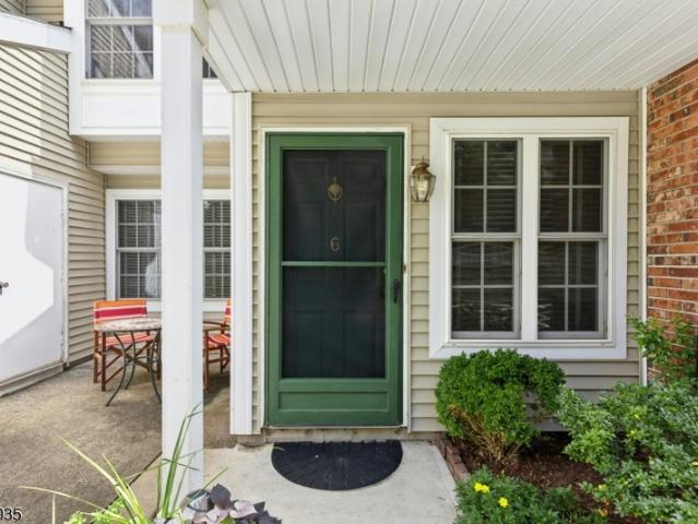 Townhouse for sale in Union, New Jersey