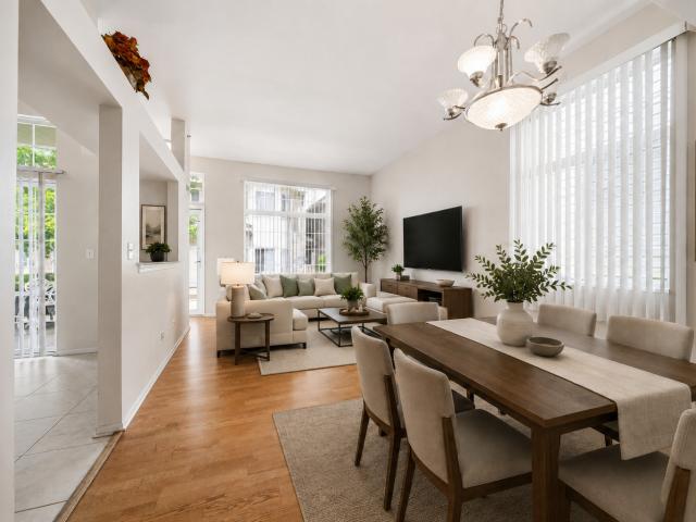 Townhouse for sale in Bolingbrook, Illinois