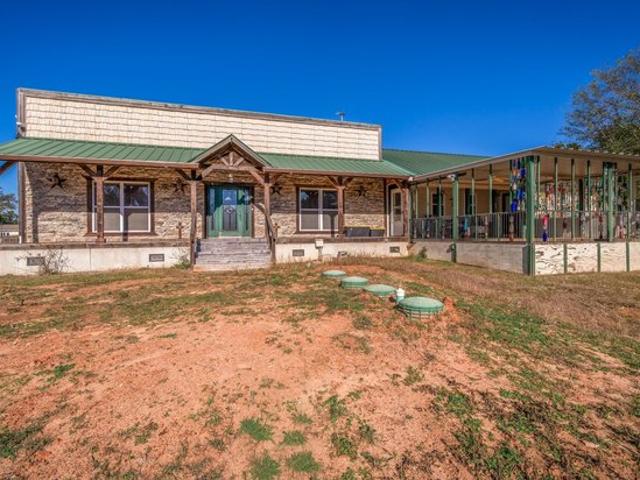 Farm for sale in Longview, Texas