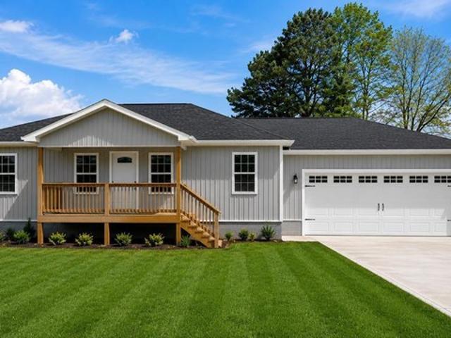 House for sale in Boaz, Alabama