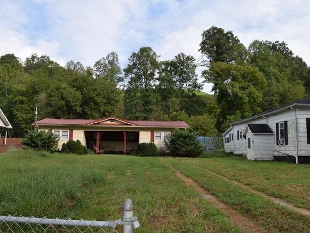 House for sale in Huddy, Kentucky